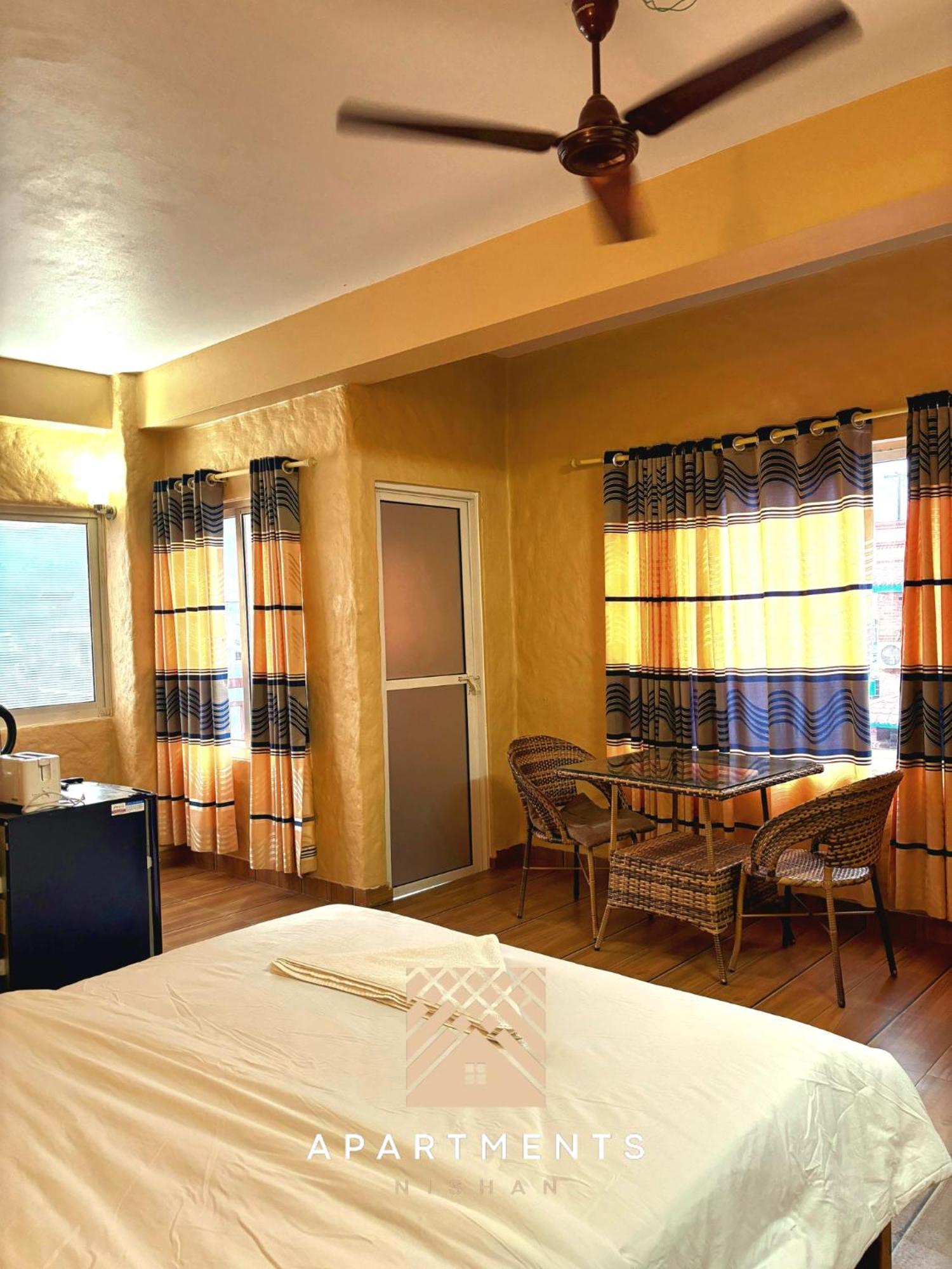 Nishan Apartments -Lakeside Pokhara Extérieur photo