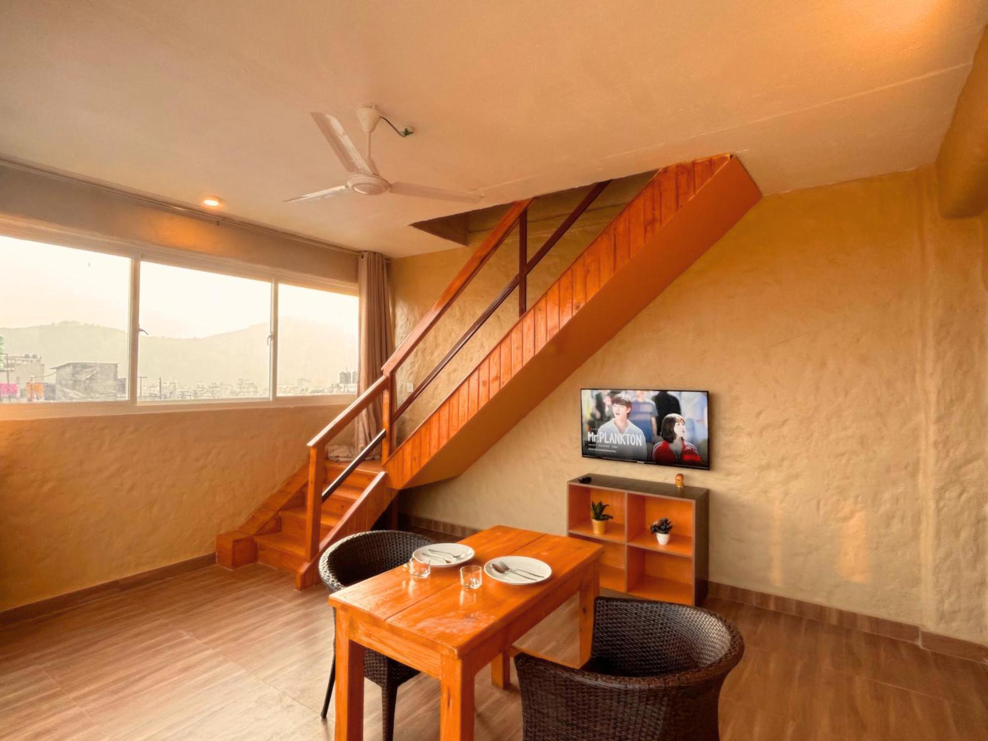 Nishan Apartments -Lakeside Pokhara Extérieur photo